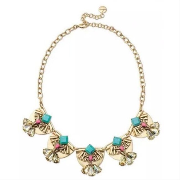 New Stella & Dot Devina Statement Necklace
Gold Pink Jade Collier - Picture 6 of 6